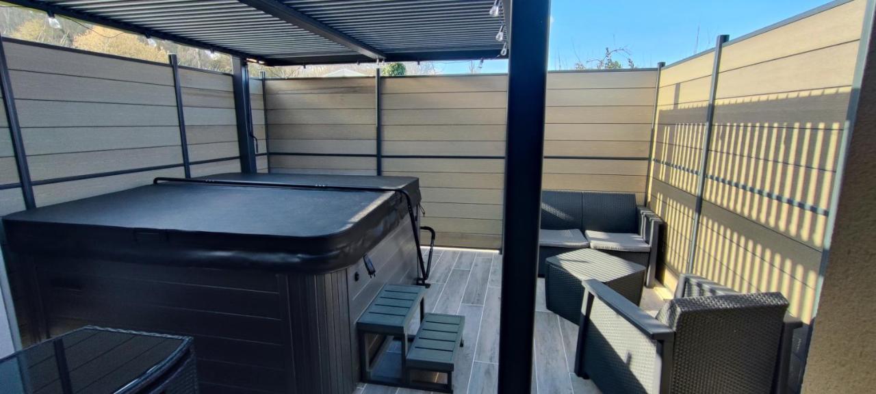 La Kaz Rhumantique Sauna And Spa Privatif La Rivière-Saint-Sauveur Εξωτερικό φωτογραφία